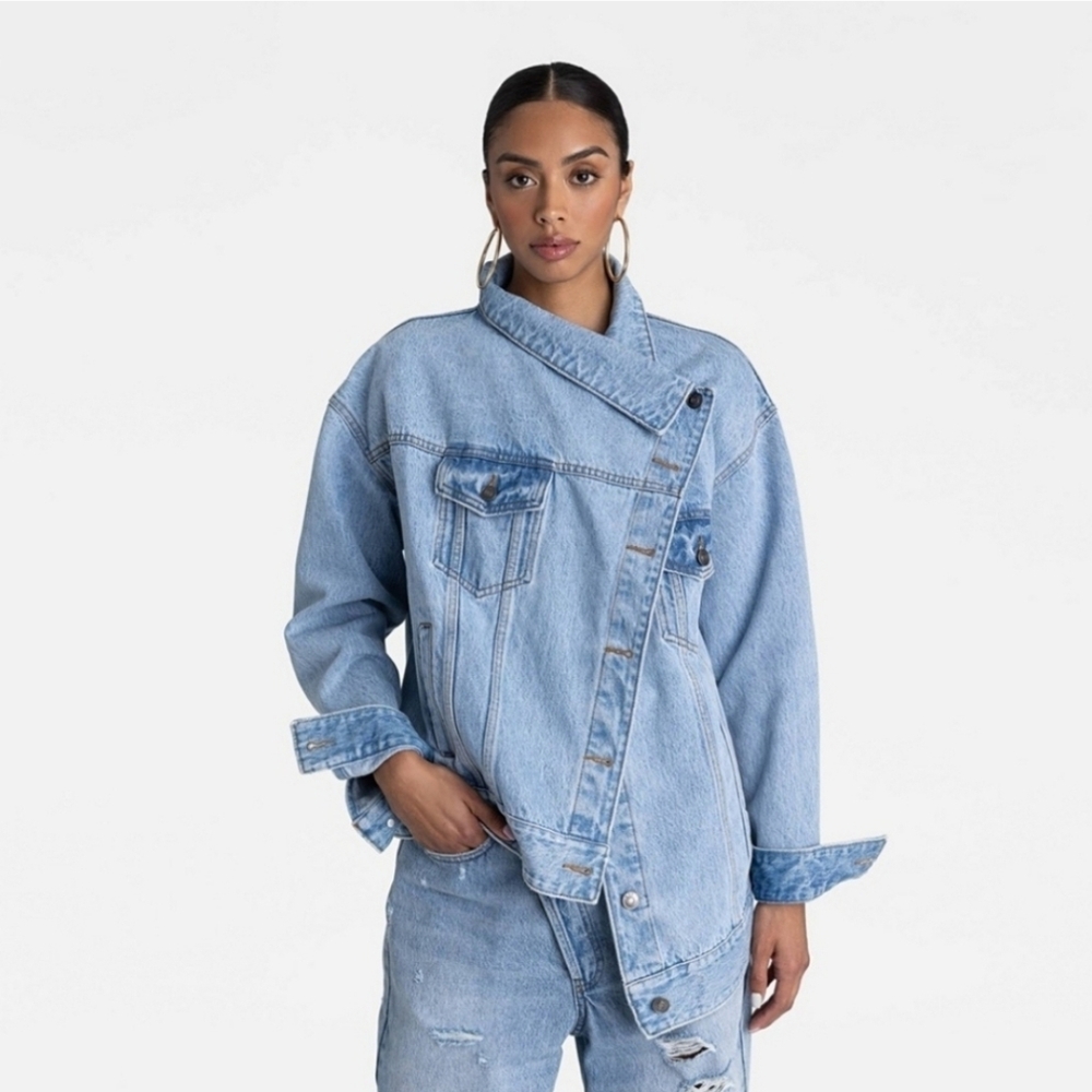 KBB by Kahlana Barfield Brown Denim Jean Jacket Size M
